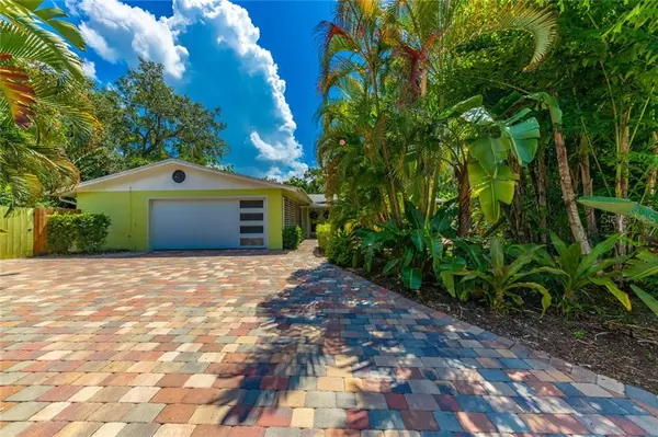 6423 WHITE SANDS TER, Sarasota, FL 34231