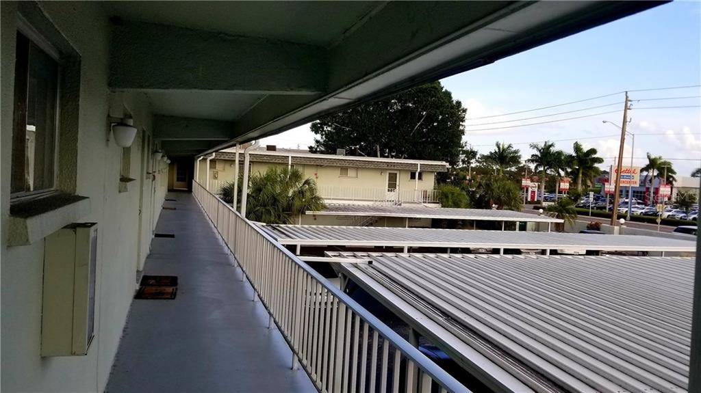 3463 BEE RIDGE RD #320, Sarasota, FL 34239