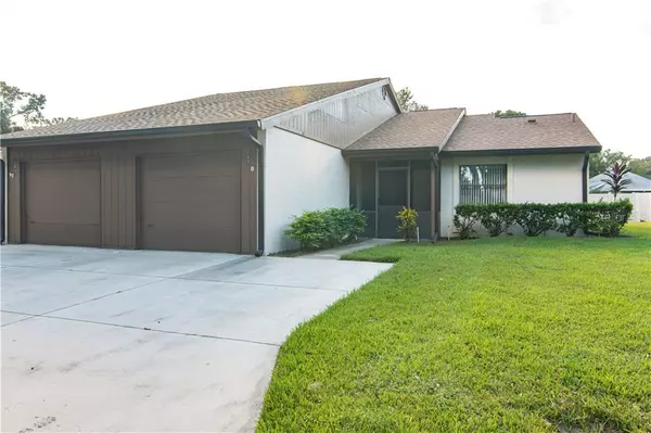 Sarasota, FL 34232,207 OAK HILL DR #8