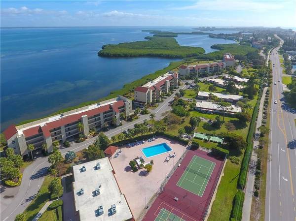 4960 GULF OF MEXICO DR #PH5, Longboat Key, FL 34228