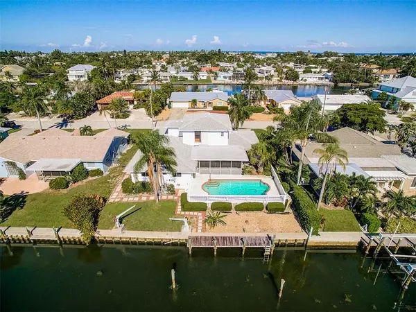 Holmes Beach, FL 34217,523 67TH ST