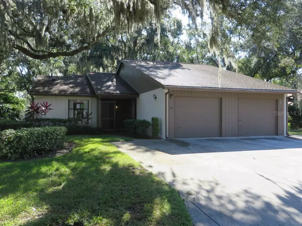 Sarasota, FL 34232,266 OAK HILL DR #34