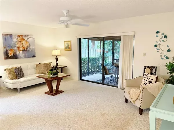 Sarasota, FL 34231,4671 OAK FOREST DR E #6