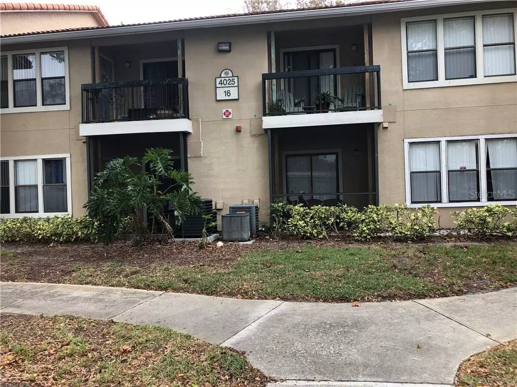 Sarasota, FL 34238,4025 CROCKERS LAKE BLVD #14