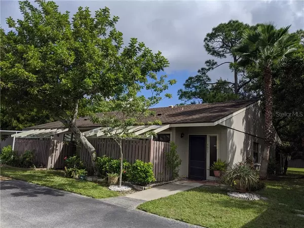 5627 SUMMER SIDE LN #42A, Sarasota, FL 34231