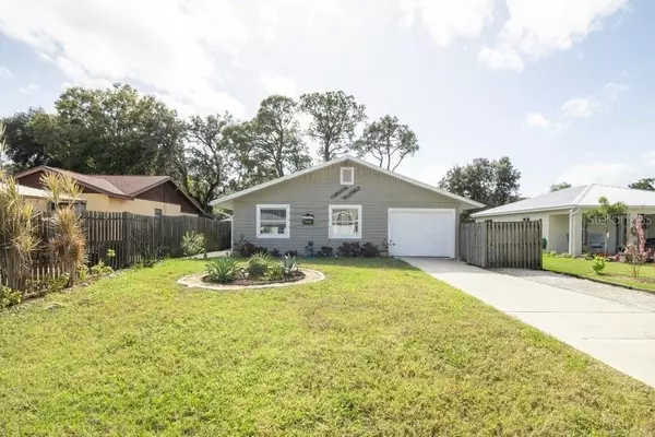 3036 EDGEWOOD TER, Sarasota, FL 34231