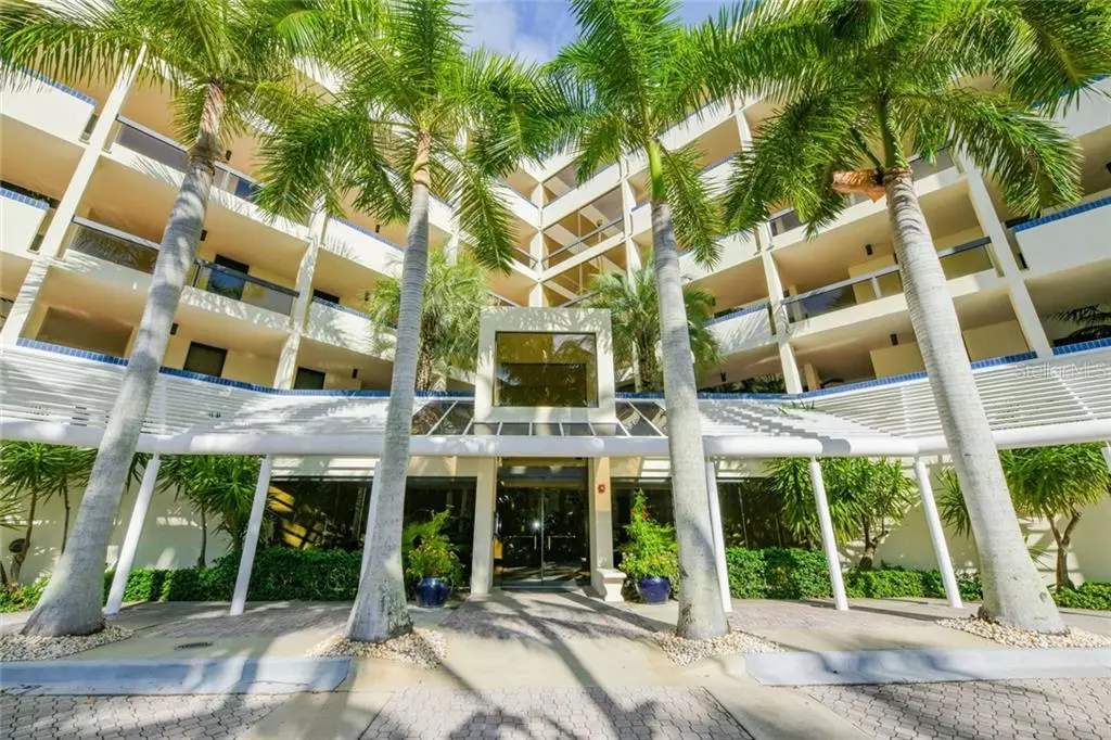 Longboat Key, FL 34228,1930 HARBOURSIDE DR #125