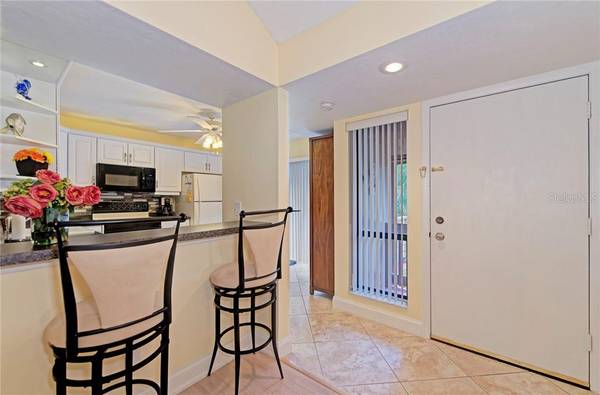 Sarasota, FL 34231,1677 BROOKHOUSE CIRCLE #BR223