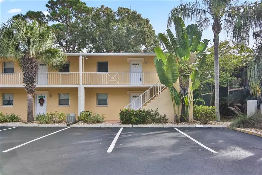 972 LA COSTA CIR #2, Sarasota, FL 34237