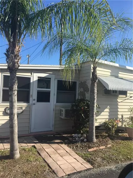 10315 CORTEZ RD W #46-4, Bradenton, FL 34210