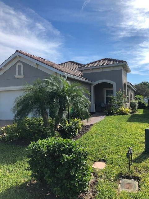 6915 COSTA BELLA DR, Bradenton, FL 34209