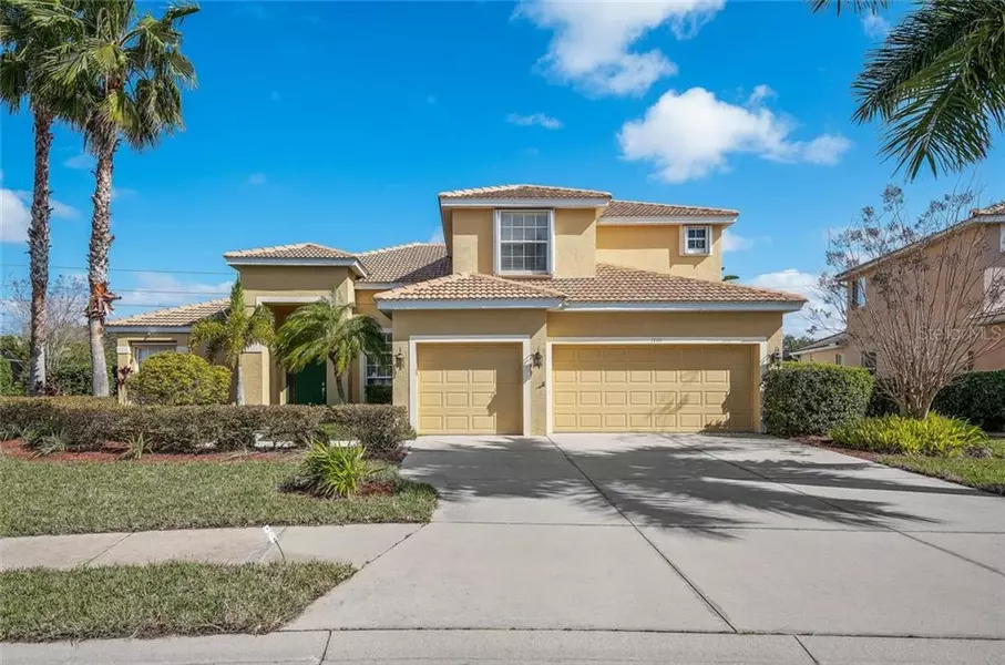 1740 PINYON PINE DR, Sarasota, FL 34240