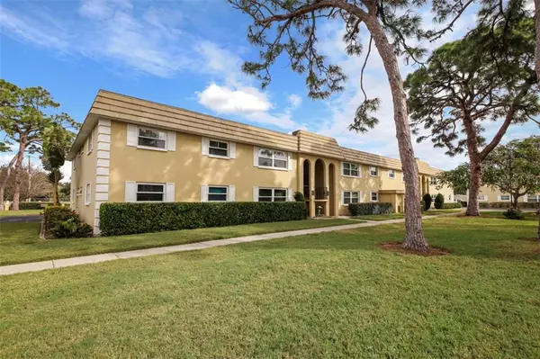 5800 HOLLYWOOD BLVD #126, Sarasota, FL 34231