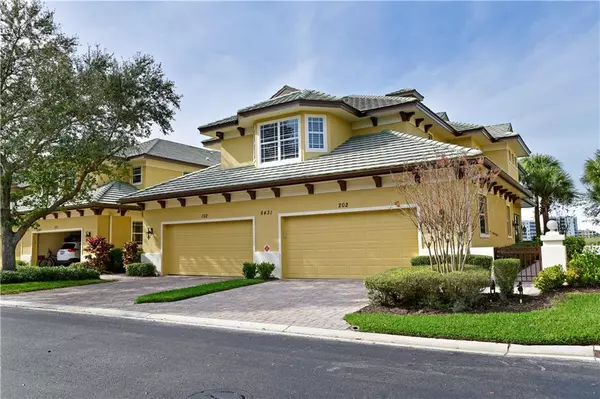 6431 MOORINGS POINT CIR #102, Lakewood Ranch, FL 34202