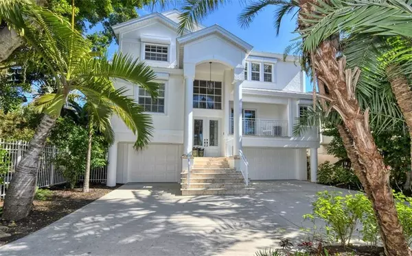 56 ISLAND CIR, Sarasota, FL 34242