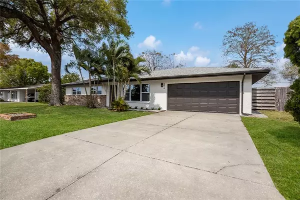 2614 BIGELOW DR, Sarasota, FL 34239