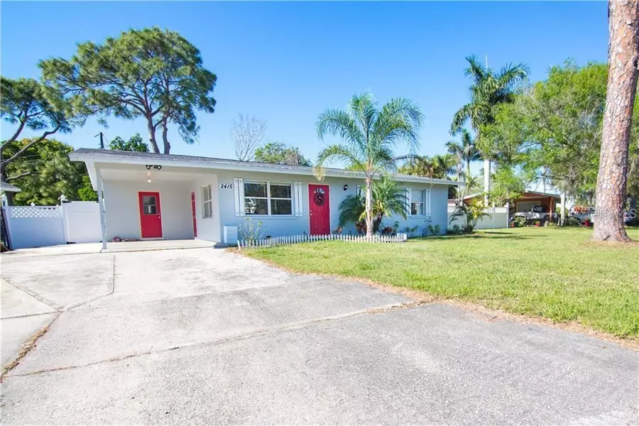 2415 33RD AVENUE DR E, Bradenton, FL 34208