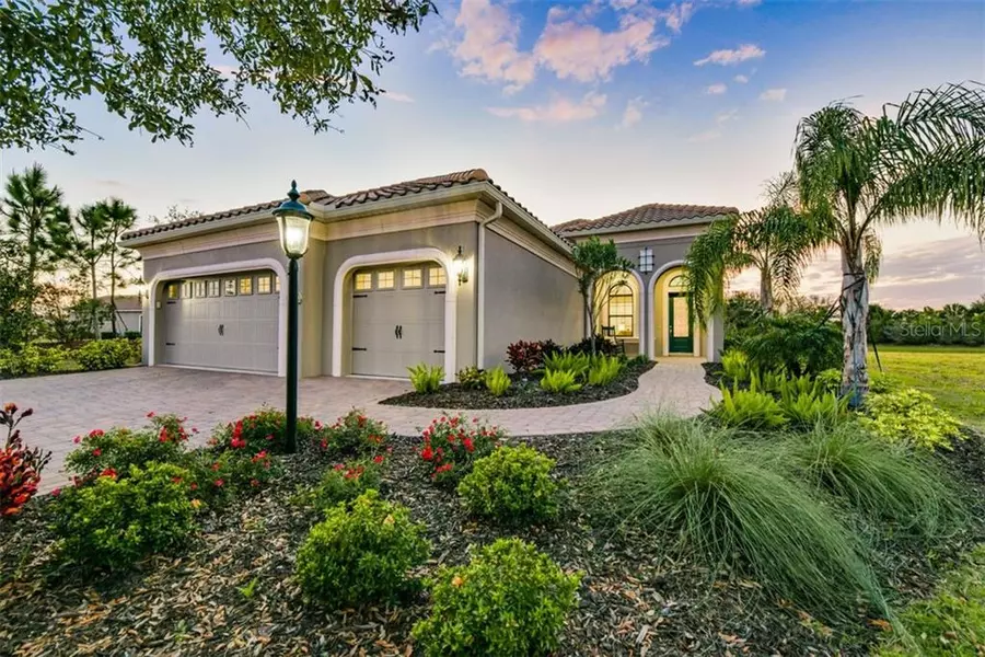 7268 WHITTLEBURY TRL, Lakewood Ranch, FL 34202