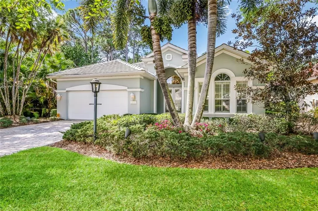 University Park, FL 34201,8115 DUKES WOOD CT