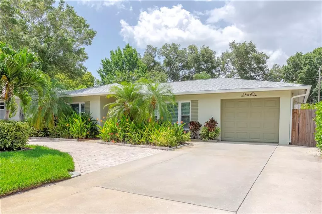 Largo, FL 33770,907 6TH AVE SW
