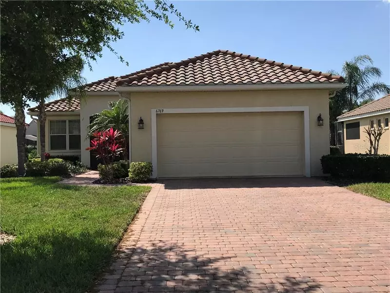 6769 41ST STREET CIR E, Sarasota, FL 34243