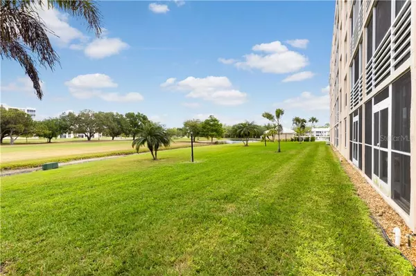 Bradenton, FL 34209,4550 PINEBROOK CIR #103