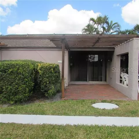 3551 LONGMEADOW #26, Sarasota, FL 34235