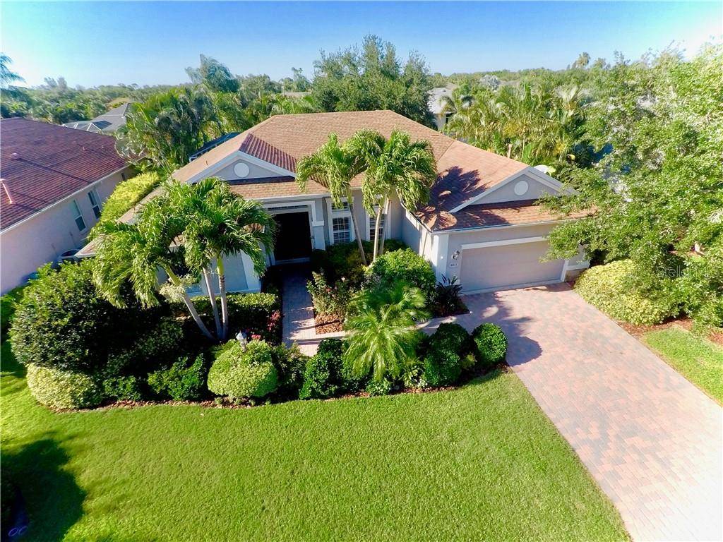 8811 17TH AVENUE CIR NW, Bradenton, FL 34209