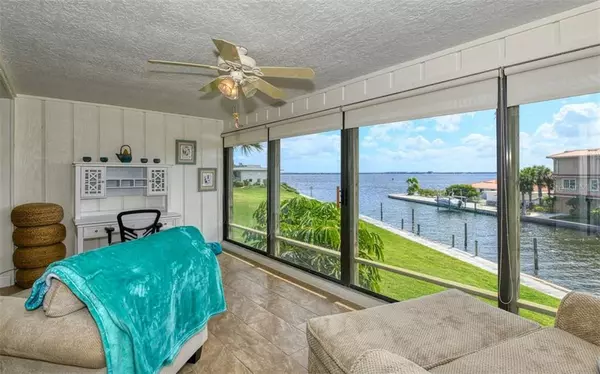 6500 FLOTILLA DR #196, Holmes Beach, FL 34217