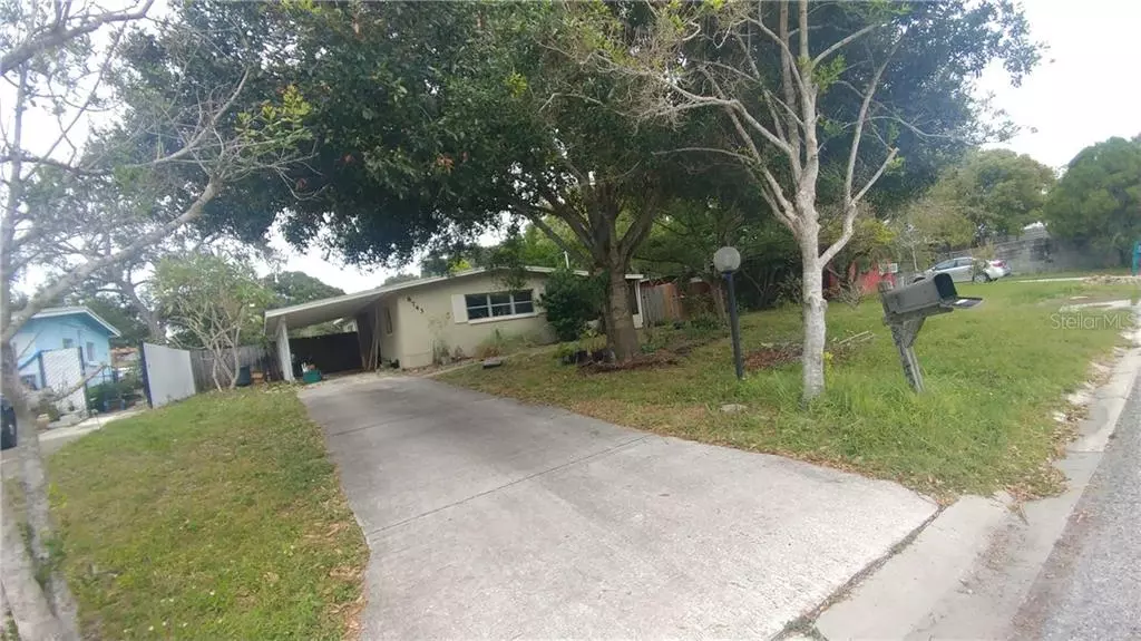 Seminole, FL 33777,8743 95TH AVE