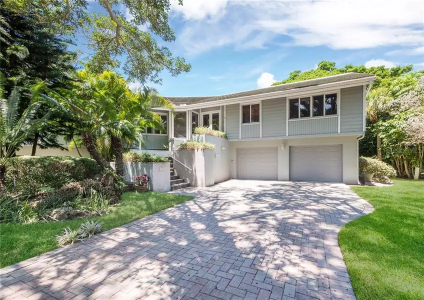 3261 BAYOU WAY, Longboat Key, FL 34228