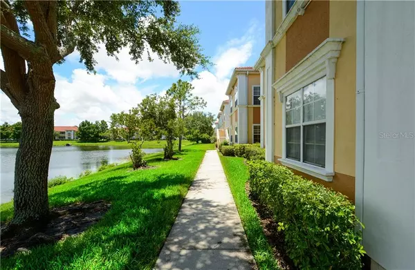 Sarasota, FL 34237,1030 VILLAGIO CIR #107