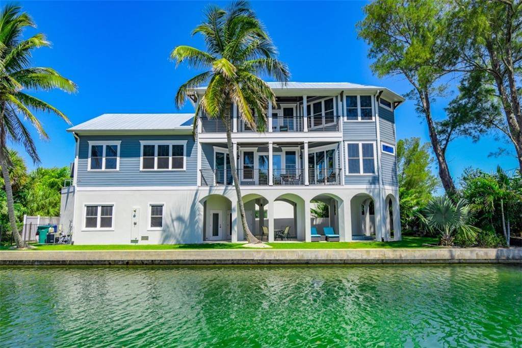 113 N BAY BLVD, Anna Maria, FL 34216