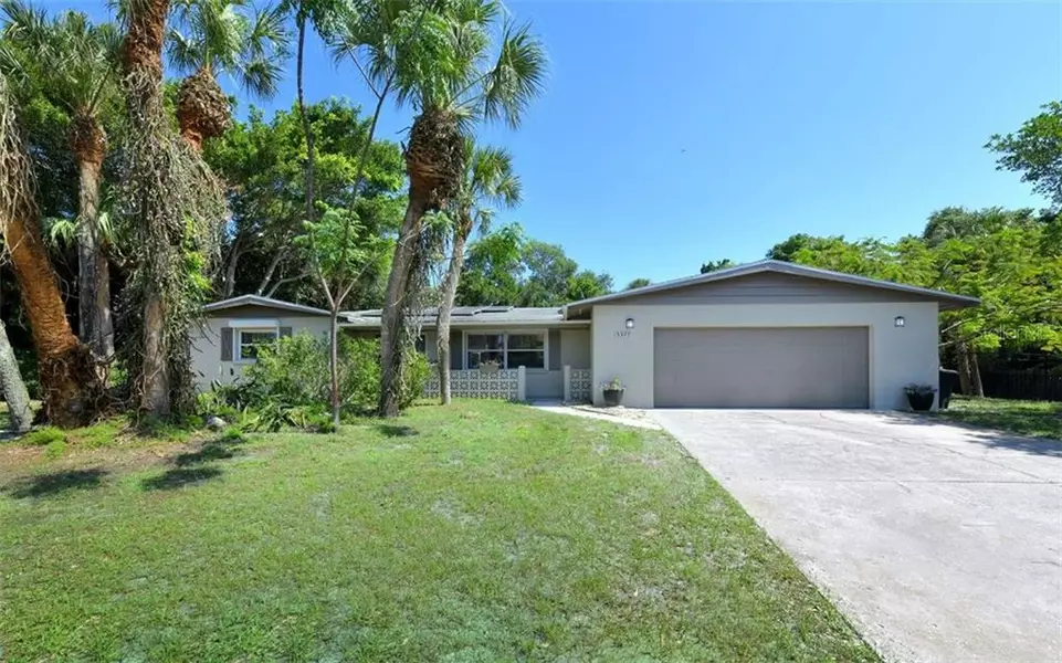 5377 SHADOW LAWN DR, Sarasota, FL 34242