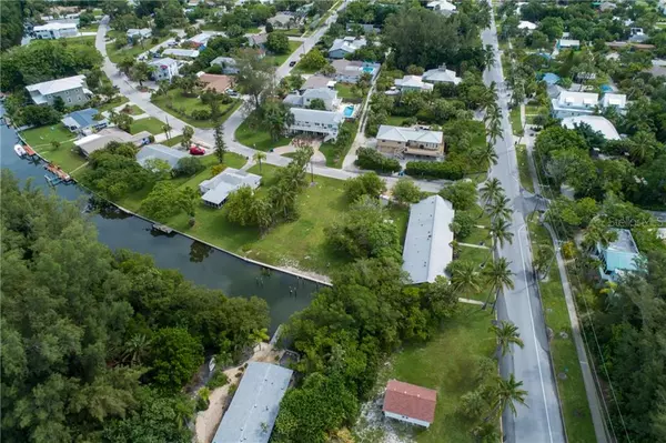 551 BROADWAY ST #1, Longboat Key, FL 34228