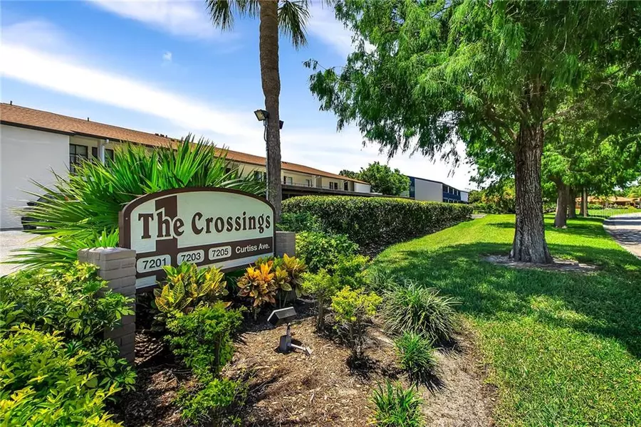 7201 CURTISS AVE #2C, Sarasota, FL 34231