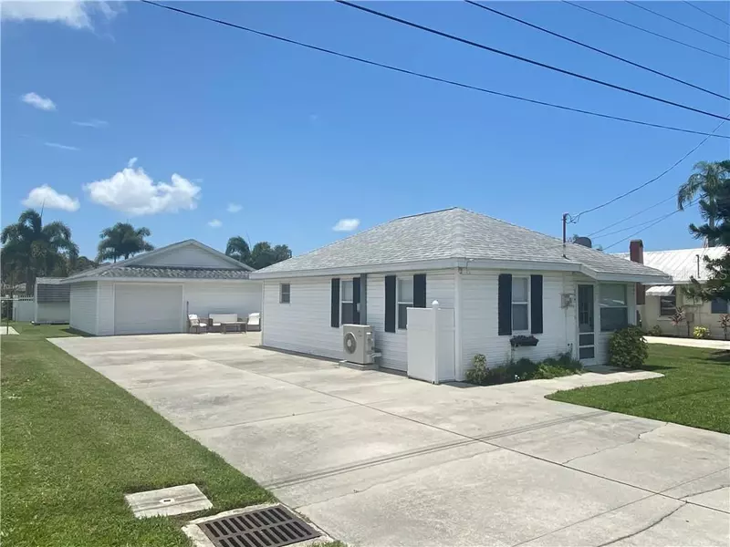 3468 CLARINDA ST, Sarasota, FL 34239