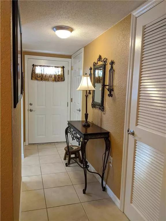 Sarasota, FL 34237,900 LA COSTA CIR #3