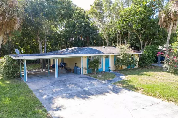 6057 CARLTON AVE, Sarasota, FL 34231