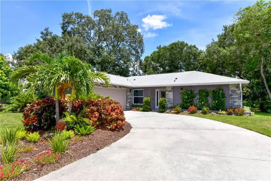 3806 GATEWOOD DR, Sarasota, FL 34232