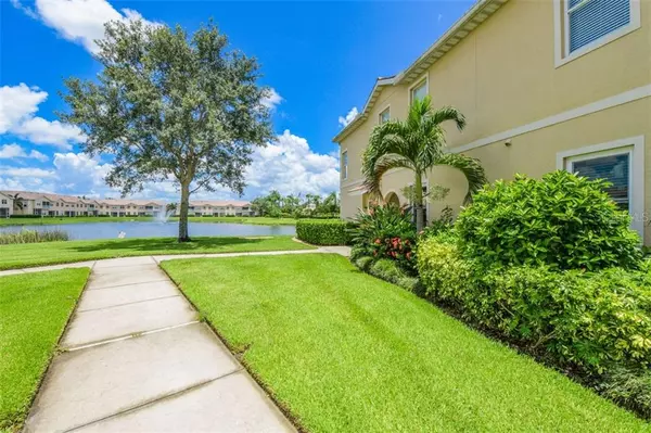 Sarasota, FL 34243,3708 PARKRIDGE CIR #26-201