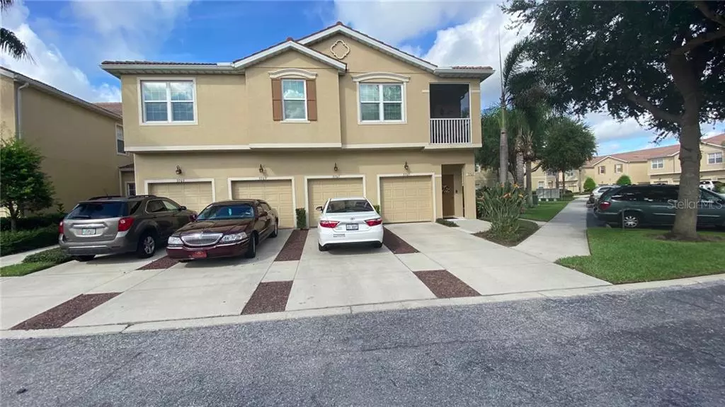 Sarasota, FL 34243,3705 PARKRIDGE CIR #7-203