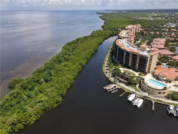 3321 SUNSET KEY CIR #303, Punta Gorda, FL 33955