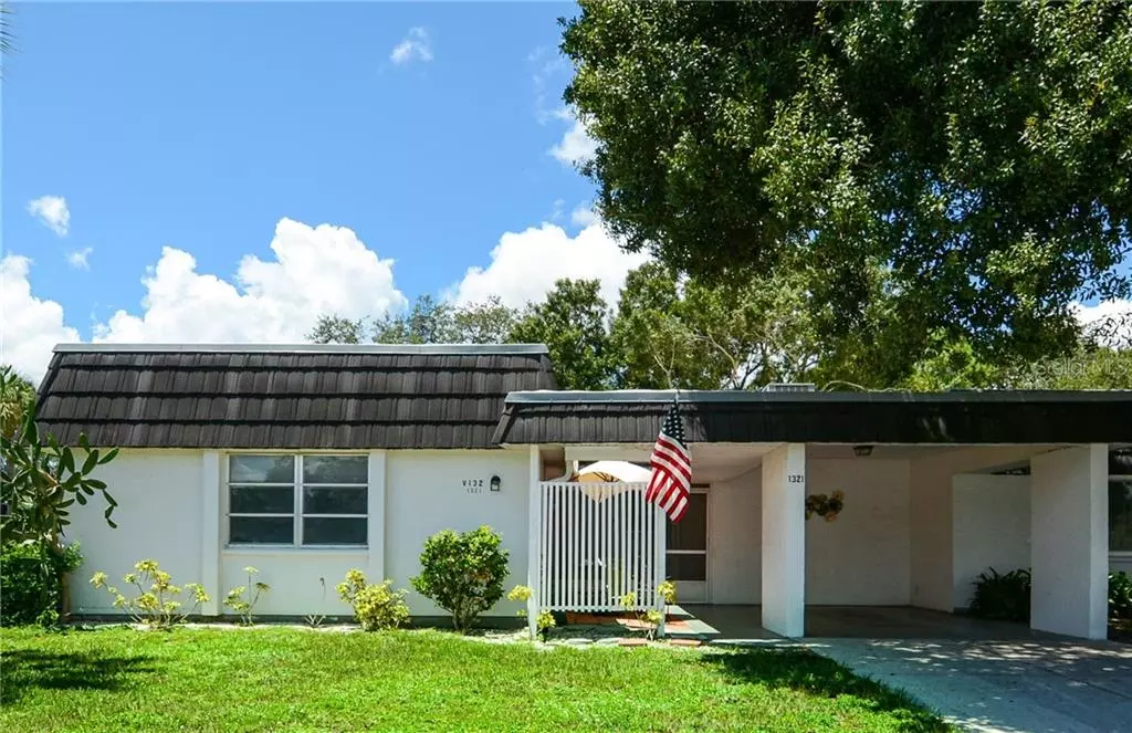 Sarasota, FL 34232,1321 GLEN OAKS DR E #132