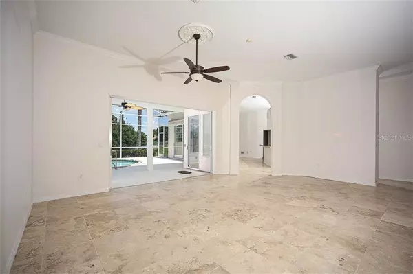 Sarasota, FL 34238,8691 WOODBRIAR DR