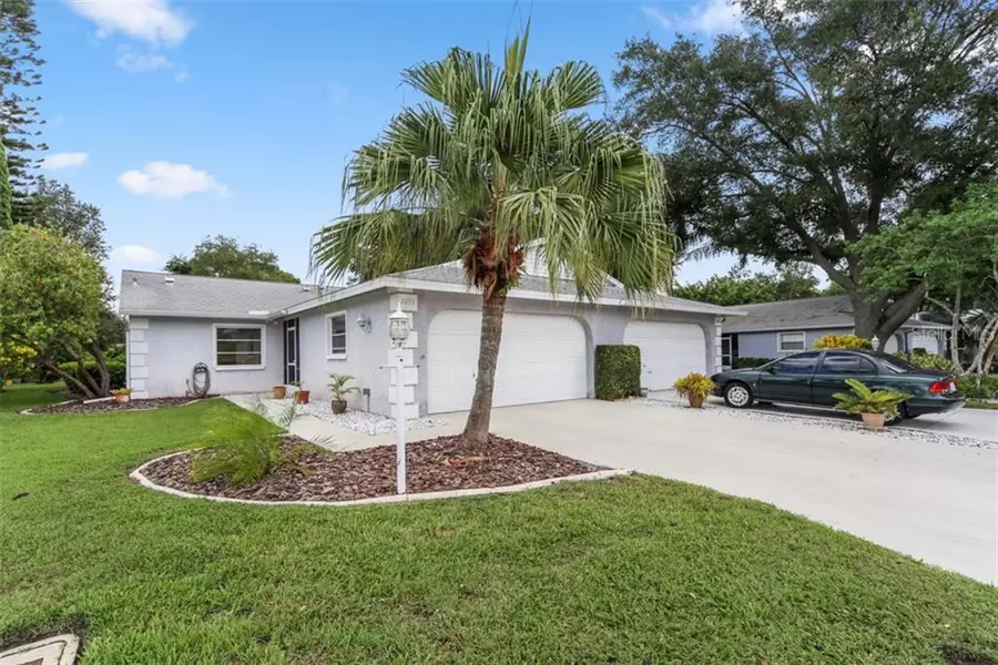 3693 BONAVENTURE CT, Sarasota, FL 34243