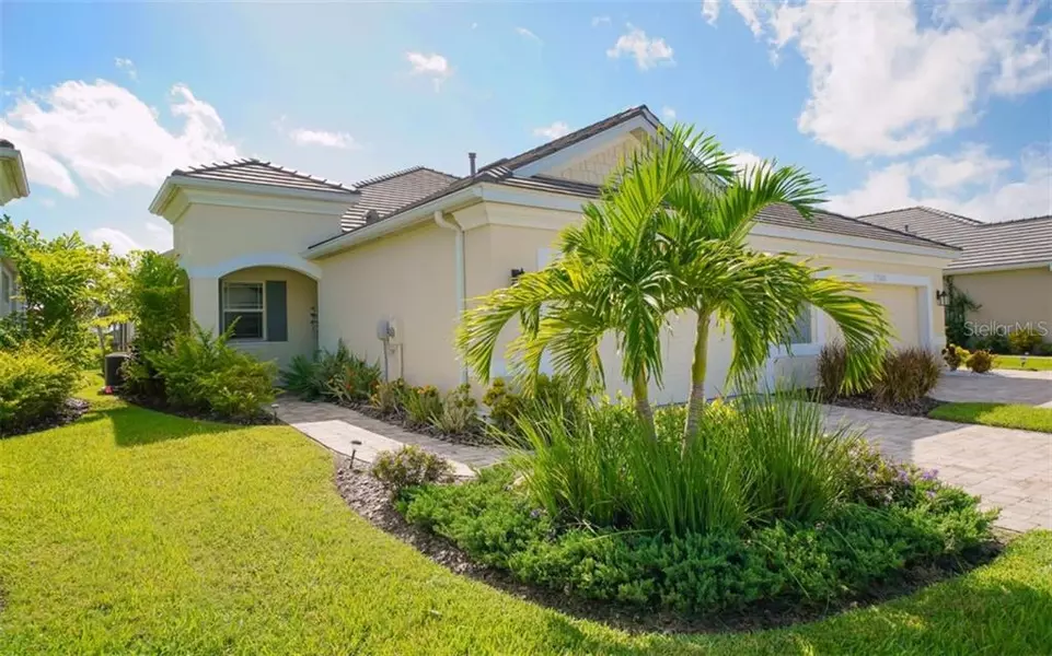 7555 REGISTRAR WAY, Sarasota, FL 34243