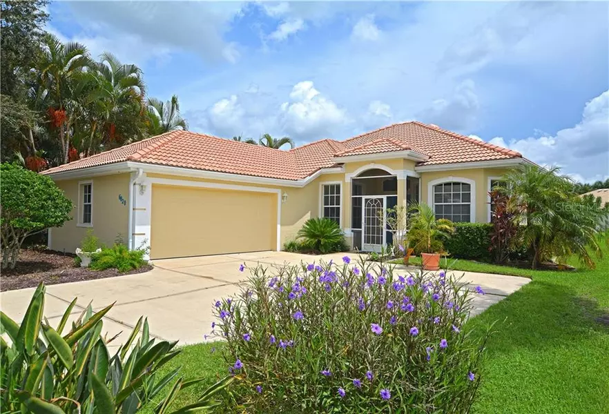 6820 WAGON WHEEL CIR, Sarasota, FL 34243