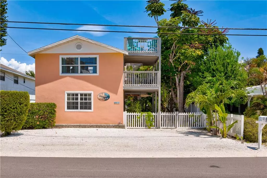 Bradenton Beach, FL 34217,2211 AVENUE C