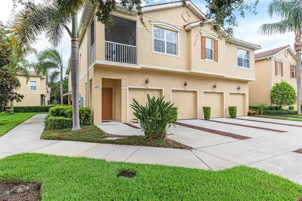 Sarasota, FL 34243,3675 PARKRIDGE CIR #8-202